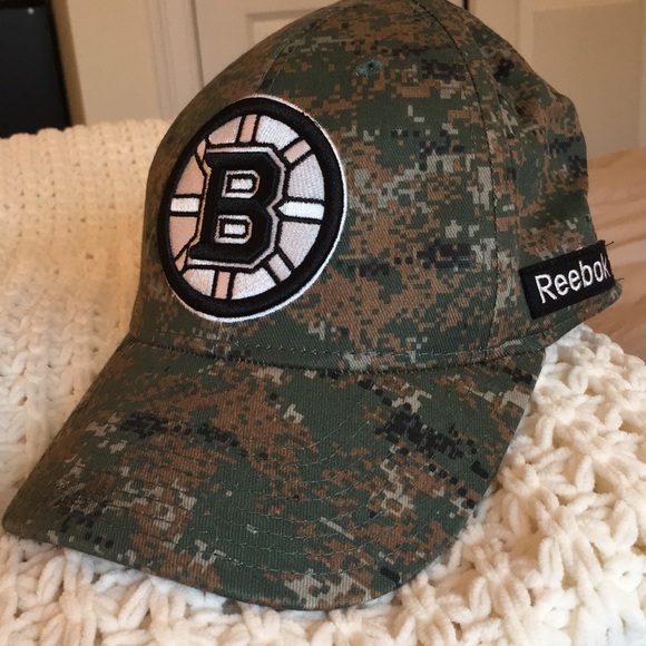 bruins camo hat